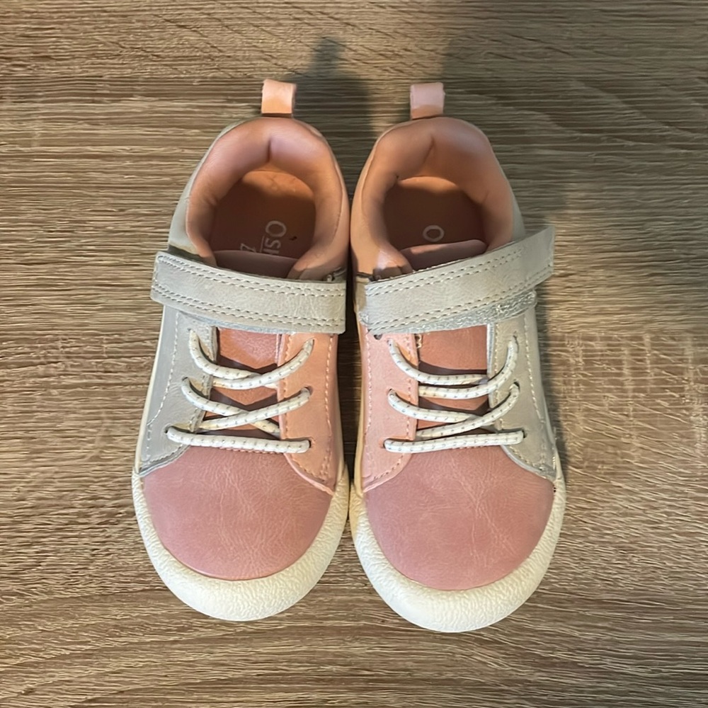 Brand New osh kosh shoes